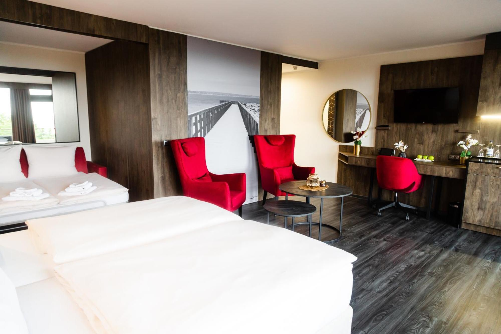 Plaza Premium Timmendorfer Strand Bagian luar foto